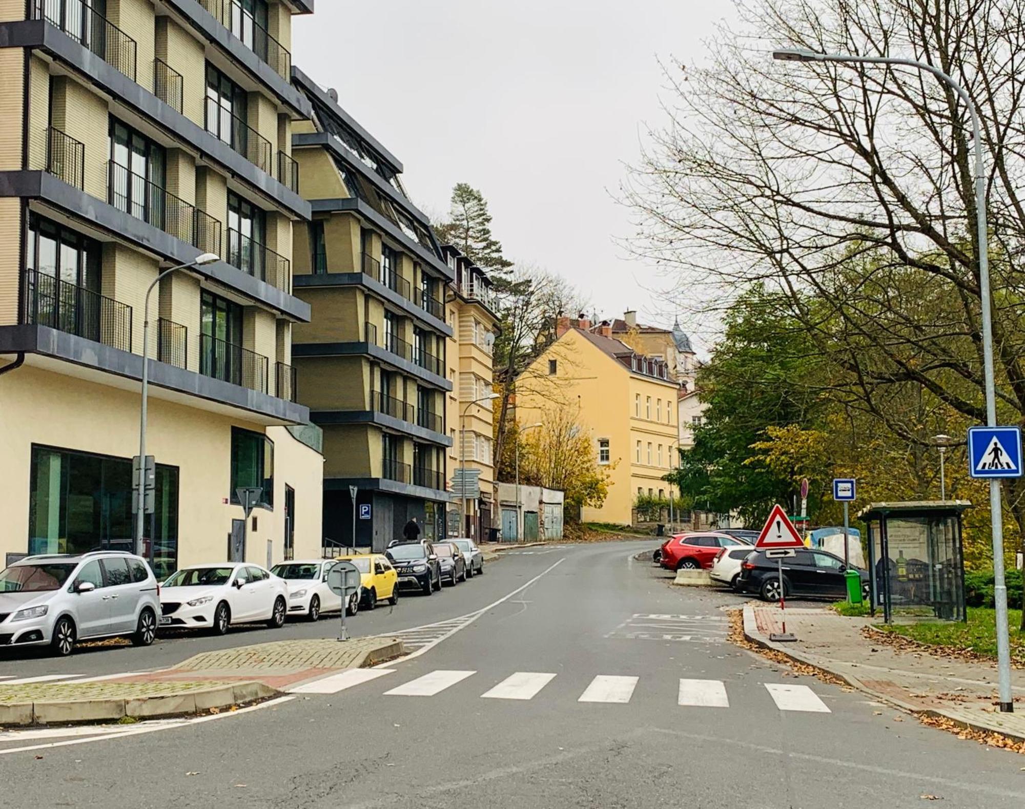 Artflora Kv Premium Apartment Karlovy Vary Luaran gambar