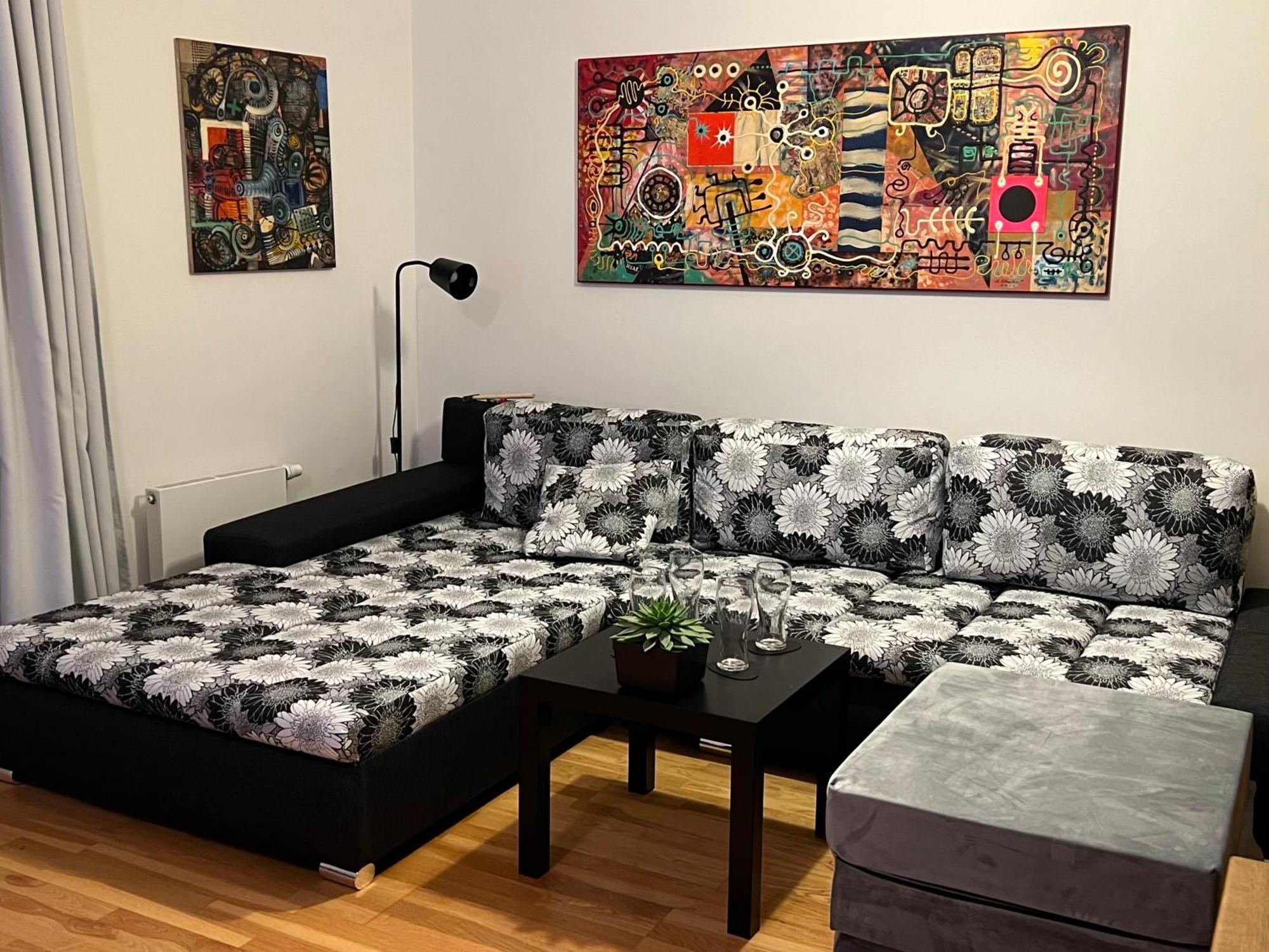 Artflora Kv Premium Apartment Karlovy Vary Luaran gambar